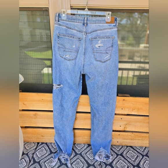 American Eagle Mom Jeans Distressed Sz 8 Long - Picture 11 of 14